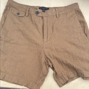 Men's linen blend Brown Shorts banana republic. Size 30.